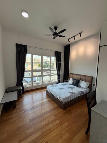 Low Deposit |Tri Tower| Jalan 3 minutes sampai CIQ 1