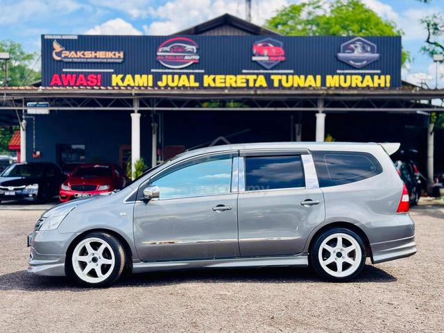 2011 Nissan GRAND LIVINA 1.6 IMPUL (A) - 1