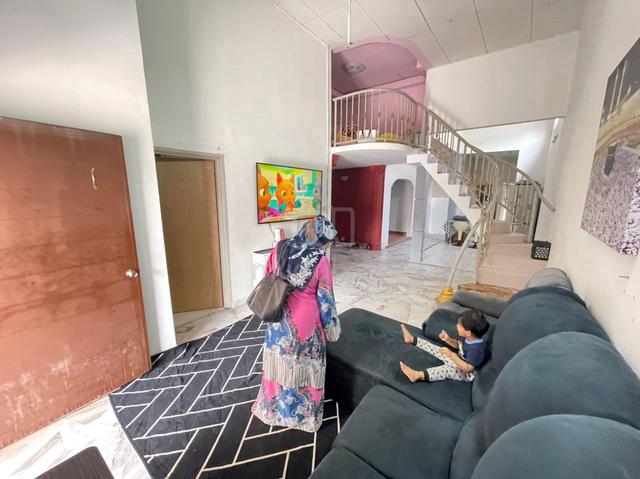 [Facing Empty] Single Storey , Block 8 , Bandar Tasik Puteri , Rawang 1