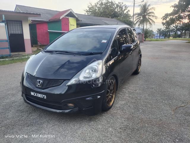 2013 Honda JAZZ 1.5 S FACELIFT (A) - 2