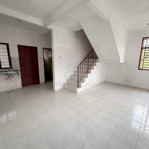 Corner Lot Gelang Patah Taman Nusantara Double Storey 1