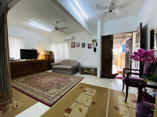 [FULLY RENOVATED] End Lot Double Storey Taman Permata 2 Taman Melawati 1
