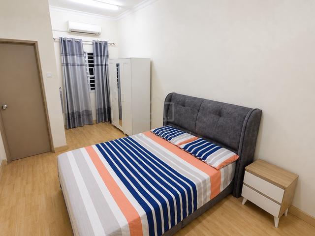 Setia Alam Medium Room For Rent 1