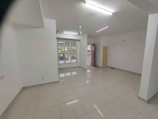 3-storey Terraced House For Rent at Residensi Seri Pauh 2
