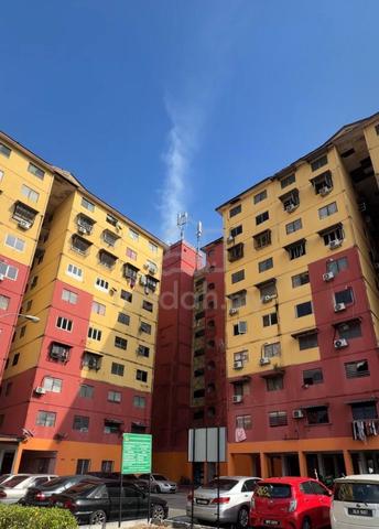 Pangsapuri Pendamar B 1
