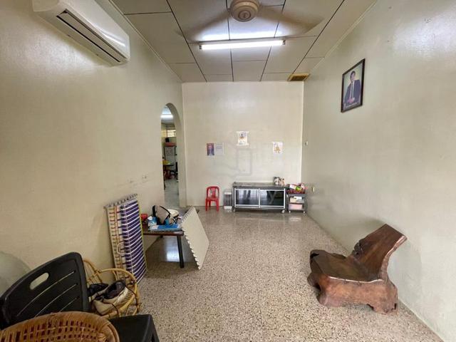 Taman Berangan Open Facing 1-Storey Terrace Freehold Fully Extended 1