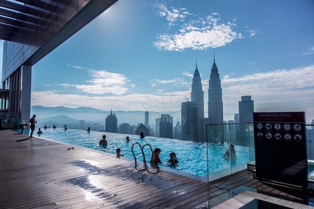 Foreigner can buy/waling distance to klcc/*fully furnish* 1