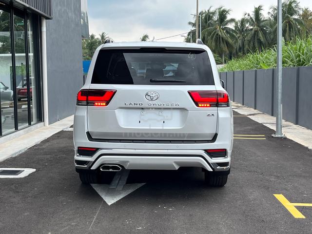 UNREG 2023 Toyota LAND CRUISER 3.5 ZX LC300 Petrol - 4