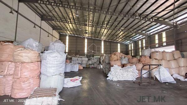 Kapar factory warehouse Semi-D 300amp 30ft Ceiling height with CF 1