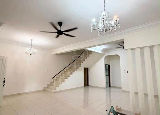 Jalan Ayu / Pelangi Indah / Double Storey / Low Deposit 1