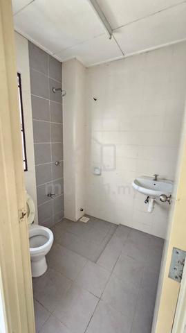 Freehold Gated and Guarded Terrace in in Bandar Parkland 1