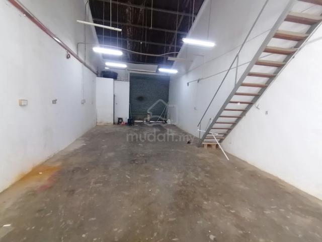 SD 5 Kepong 1.5 Storey link Factory for Rent Bandar Sri Damansara 1