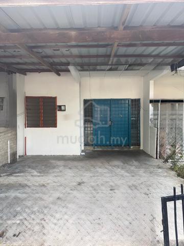 Rumah sewa padang tembak 1