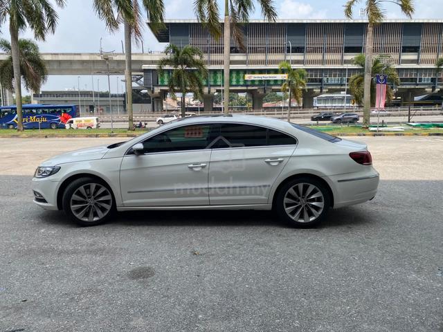Volkswagen PASSAT CC 1.8 2012 CBU LADY OWNER - 3