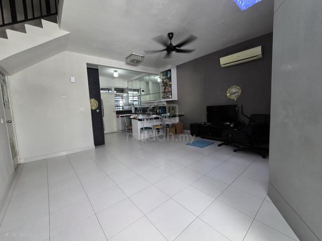 Avenue 8 Bukit Indah/ 5Bed 3Bath Partial Furnish Gated Guarded 1