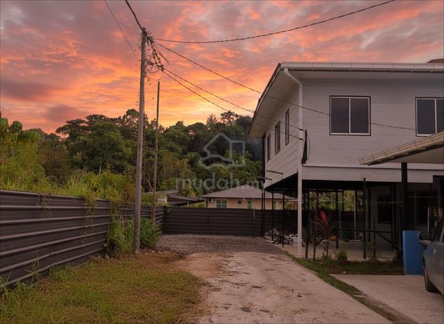 Beautiful Sunset View | Strategic 2BR Home @ Kg. Tombovo,Putatan 1