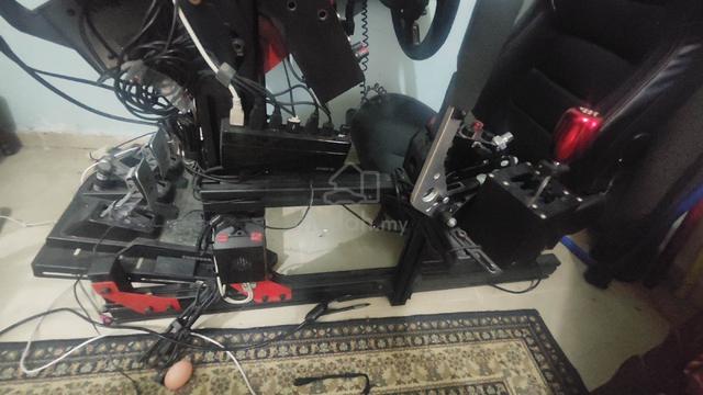 racing simulator gaming  - photo 5 of 5