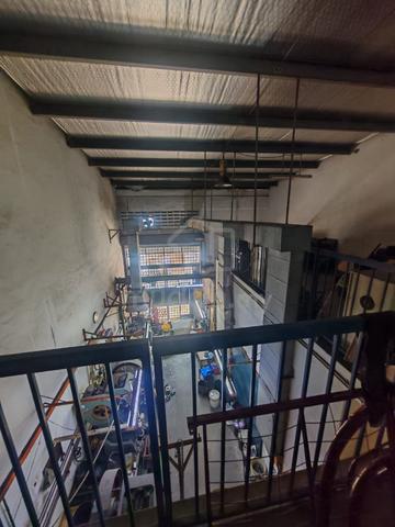 Freehold 1.5-Storey Terrace Factory for Sale in OUG 1