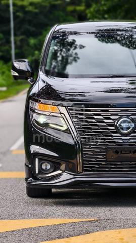 Nissan ELGRAND 2.5 URBAN CHROME PREMIUM - 1