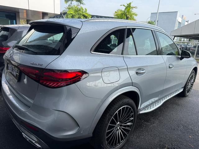 PRE-REG 2025 Merc-Benz GLC350e 4MATIC AMG - 4