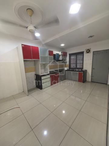 Bandar Bukit Raja jalan gamelan 1.5storey for rent 1