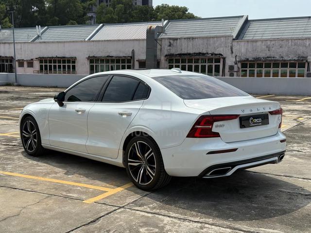 Volvo S60 T8 R-DESIGN 2.0L (A) Harmon Kardon S/S!! - 2