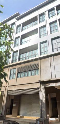 6 storey Freehold shoplot USJ sentral with lift BMV 1