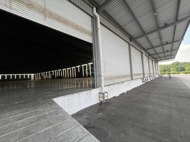 North Port Klang Warehouse-5 Acres,196ksqft Built Up, With CCC 1