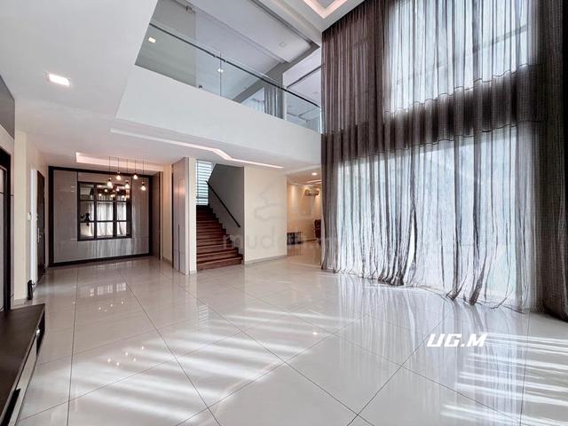 Bandar Parklands Klang 2 Storey Bungalow House For Rent with swim pool 1