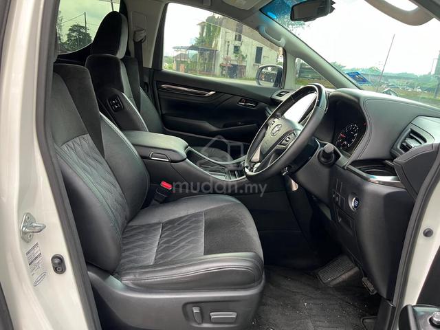 2016 / 2017 Toyota ALPHARD 2.5 SC (A) PILOT SEATS - 5
