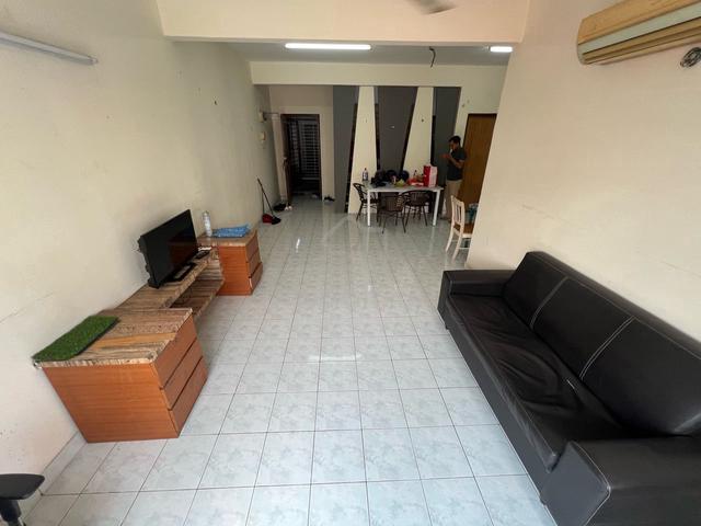 Pangsapuri Mutiara Subang 1