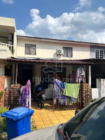 Shah Alam, Seksyen 18 1