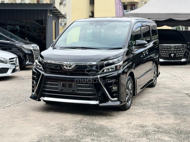 Toyota VOXY 2.0 ZS KIRAMEKI III WELCAB FULL LOAN - 1