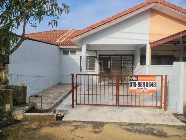 Budget-Friendly Home |Near Schoo| Leasehold | 3 Bed 2 Bath | Gambang 1