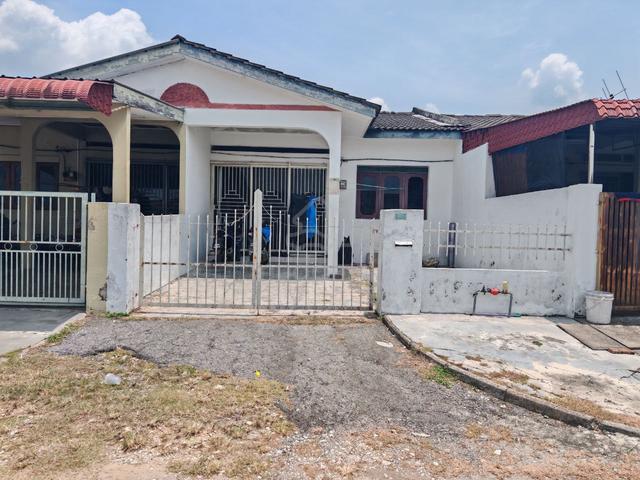 Teres Setingkat Berdekatan Highway Untuk Dijual 1