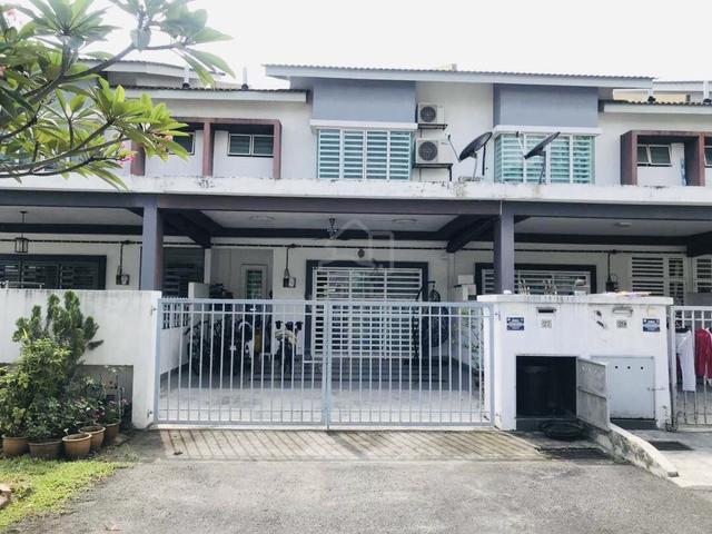 Below MV Taman Emas, Dengkil Double Storey Terrace 1