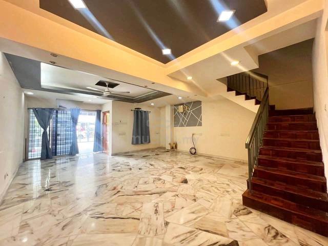 (FULL LOAN RENOVATED) 2 Sty House Bandar Teknologi Kajang 2 HILLPARK 2 1