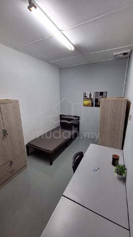Female Single Room At Burma Road Penang 1