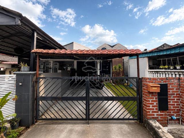 FULLY RENOVATED Near Highway 1 Storey Terrace House Seksyen 16 Bangi 1