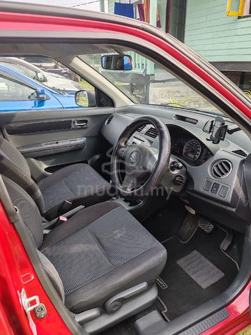 2011 Suzuki SWIFT 1.5 GLX FACELIFT (A) - 4
