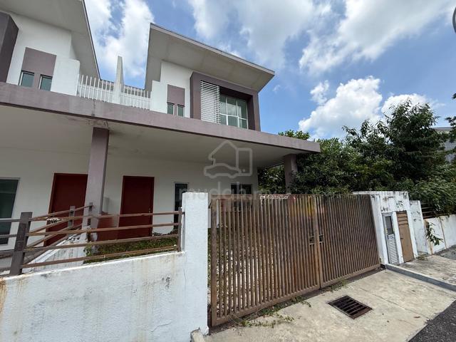 Lukut Lagenda 2 Storey Semi D Extra Land 1