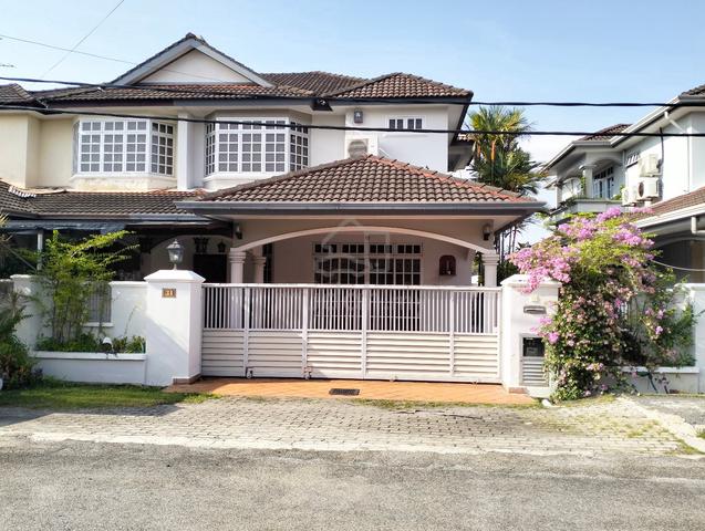 A renovated 2-storey semi-detached house at Taman Anggerik  (For Sale) 1