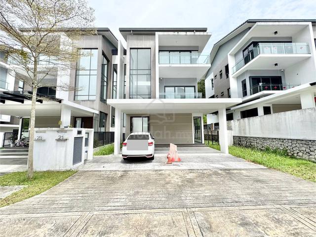 3-storey Semi-D, Sierra Hijauan UKAY PERDANA with private lift 1