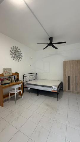 Landed house Room Rent | Included Car Park & Utility |  1