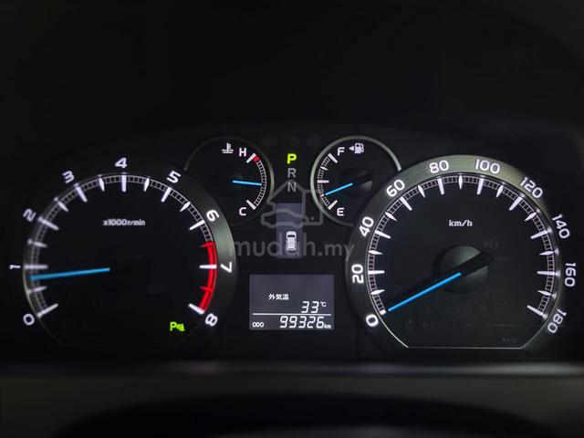 BLACK INTERNIOR FULLY LOADED toyota vellfire 3.5 - 5