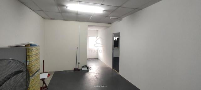 Sewa Ruang Pejabat/Stor Tingkat 1 Kajang 1