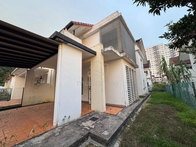 BELOW MARKET Bandar Puncak Alam End lot 34x70 House 1