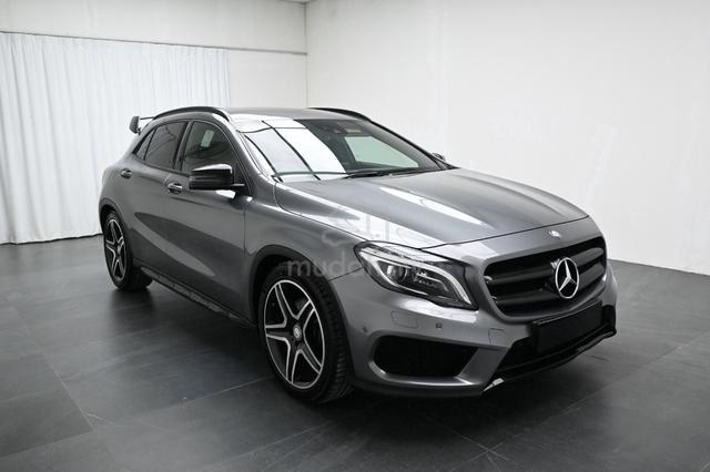 2015 Mercedes Benz GLA250 2.0 CAREFUL OWNER TIPTOP - 3
