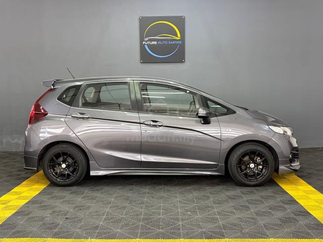 Honda JAZZ 1.5 S / F/SERVICE HONDA / L/MILEAGE GK5 - 4