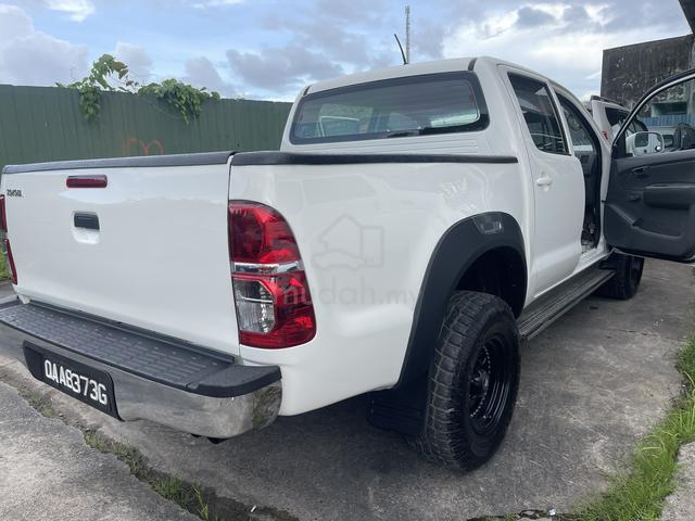 2013 Toyota HILUX 2.5 G VNT (M) - 2